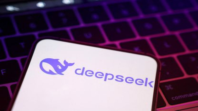 صدمة أمريكية بعد إطلاق "DeepSeek".. وترامب يصفه بـ"جرس إنذار"